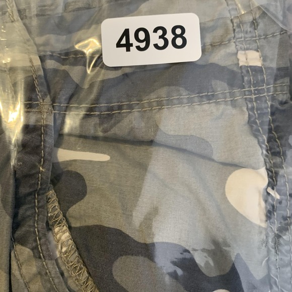 VTG Unionbay Cargo Shorts Mens‎ 42 Gray Camo Multi Pocket Utility Outdoor Casual - Picture 13 of 13